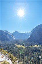 The views of Yosemite Valley from the trekking from Upper Yosemite to Yosemite Point. California
