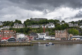 The harbour town of Oban with the harbour promenade