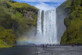 The famous waterfall visited by hundreds of daily tourists