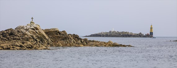 Offshore rocks between the island of Ile de Batz in the English Channel and Roscoff