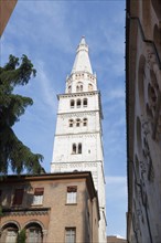 Ghirlandina tower