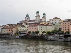 View over the Danube to the old town with the cathedral