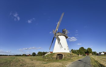Windmill Suedhemmern is part of the Westphalian Mill Road and is located in Hille