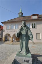 Faust monument in front of the town hall
