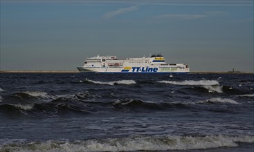 The LPG-powered ferry Nils Holgersson leaves the port of ÅšwinoujÅ›cie