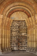 Church door with fittings to the monastery church of the former Cistercian Abbey