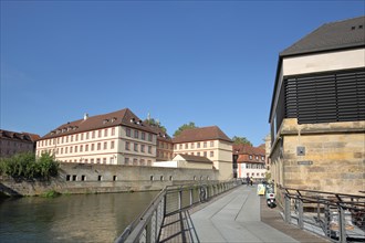 Office and footbridge on the Regnitz