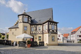 Former keeper's house and present restaurant