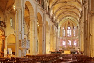 Interior view of the Romanesque St-Jean Cathedral
