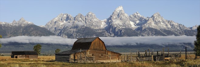 Old barn in front of the Teton Range