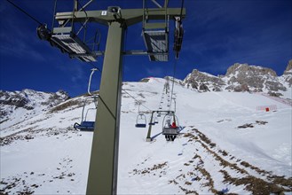 Chairlift ski