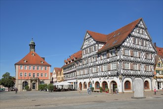 Half-timbered house Palmsche Apotheke and town hall