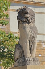 Monument with lion figure from 1936
