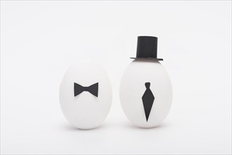Easter eggs with tie hat table