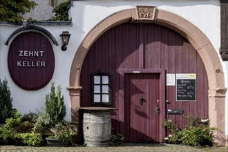 Wine bar in the historic Zehntkeller