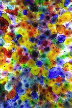 Jellyfish-like glass objects as art objects