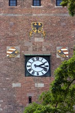Nuremberg coat of arms and imperial eagle on the White Tower