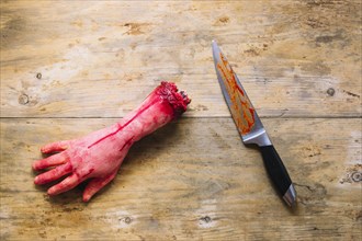 Artificial cut hand blood knife