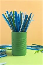 Colorful plastic straw collection can 3
