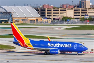 A Boeing 737-700 aircraft of Southwest Airlines with the registration number N281WN at Chicago Airport