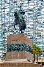Monument to General Jose Gervasio Artigas on the Plaza Independencia