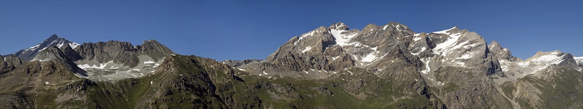 Pano of mountain range with Tsanteleina