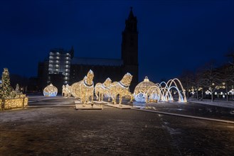 Illuminated horse sculptures