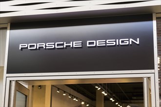 Logo of the car company PORSCHE DESIGN