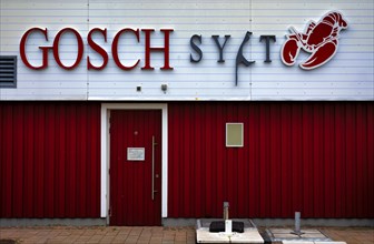Gosch Sylt logo on the back of the restaurant