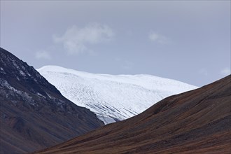 Snow covered mountain at Adventdalen