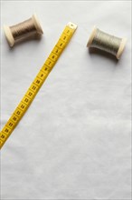 Top view thread measuring tape