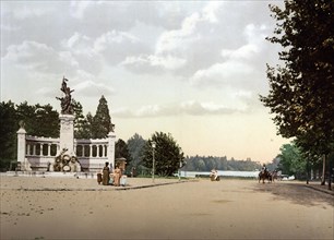 Park of Tete d'Or and monument of the Legions of the Rhone