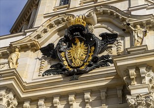Gilded coat of arms at the entrance to the Humboldt Forum