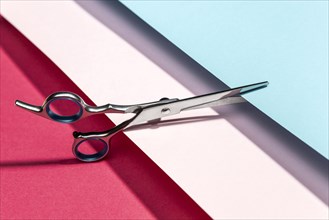 High angle metallic scissors with paper layers