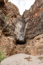 Lower Burro Mesa Pouroff