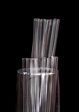 Long and short drinking straws made of glass