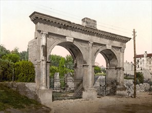 The Porta Gemina