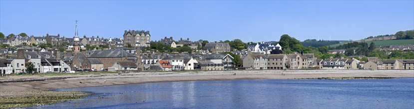 The town Stonehaven and beach in Aberdeenshire