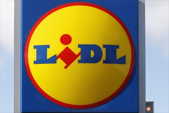 Sign with Lidl logo