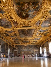 Decorated ceiling