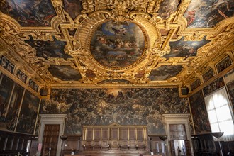 Decorated ceiling