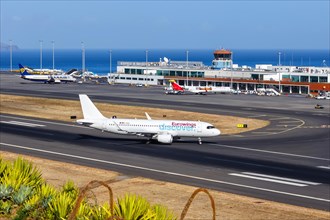 A Eurowings Discover Airbus A320 aircraft with the registration D-AIUU at Funchal Airport