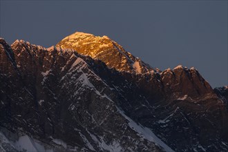 The upper part of Mount Everest