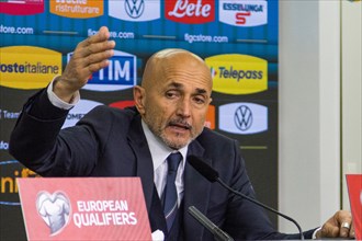 Coach Luciano SPALLETTI Italy explaining at the post-match press conference