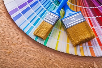 Brushes on Pantone colour palettes Maintenance concept guide