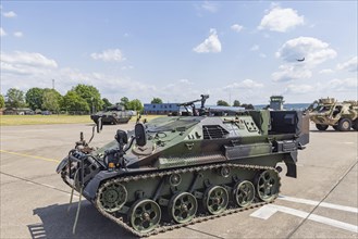 Light air defence system with weapon carrier OZELOT of the German Armed Forces