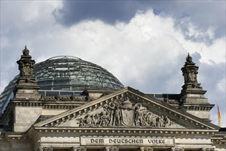 Dome and historic old building of the Reichstag