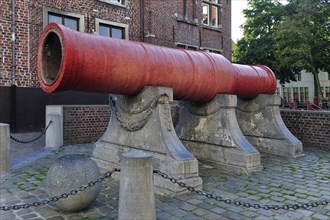 The red cannon Dulle Griet