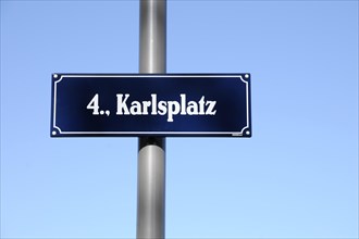 Street sign Karlsplatz