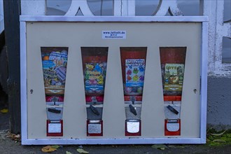 Chewing gum vending machine on the Eselsweg to Drachenfels
